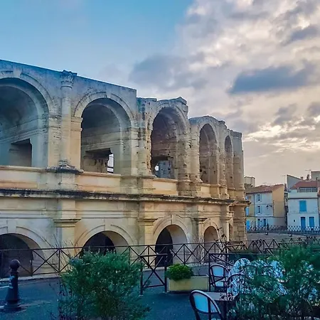 Vue La Plus Haute Sur L'Amphitheatre-Arenes Arles Exterior foto